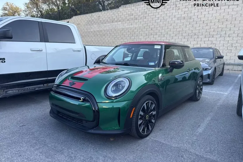2024 Mini Cooper 2 Door Hardtop photo 1