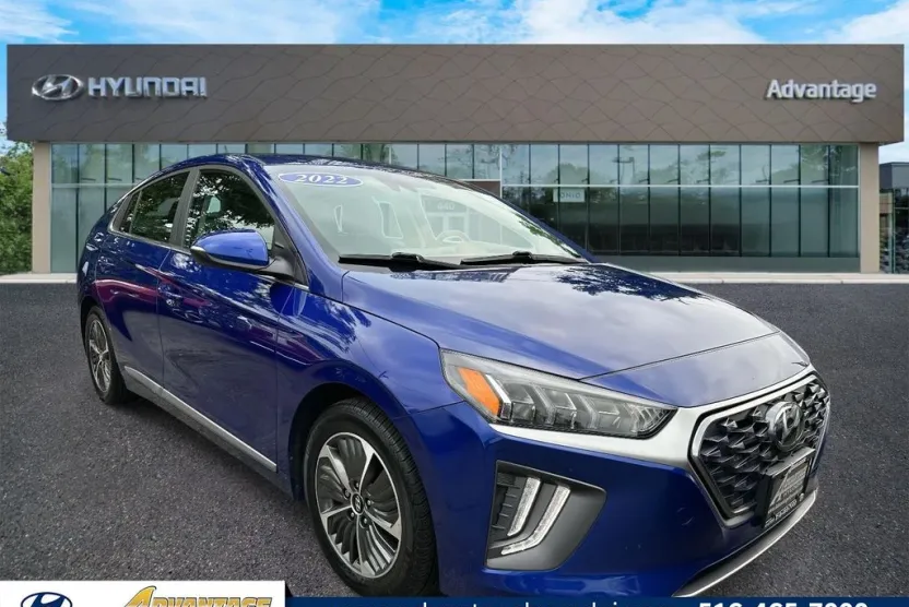 2022 Hyundai Ioniq Plug-In Hybrid SEL photo 1
