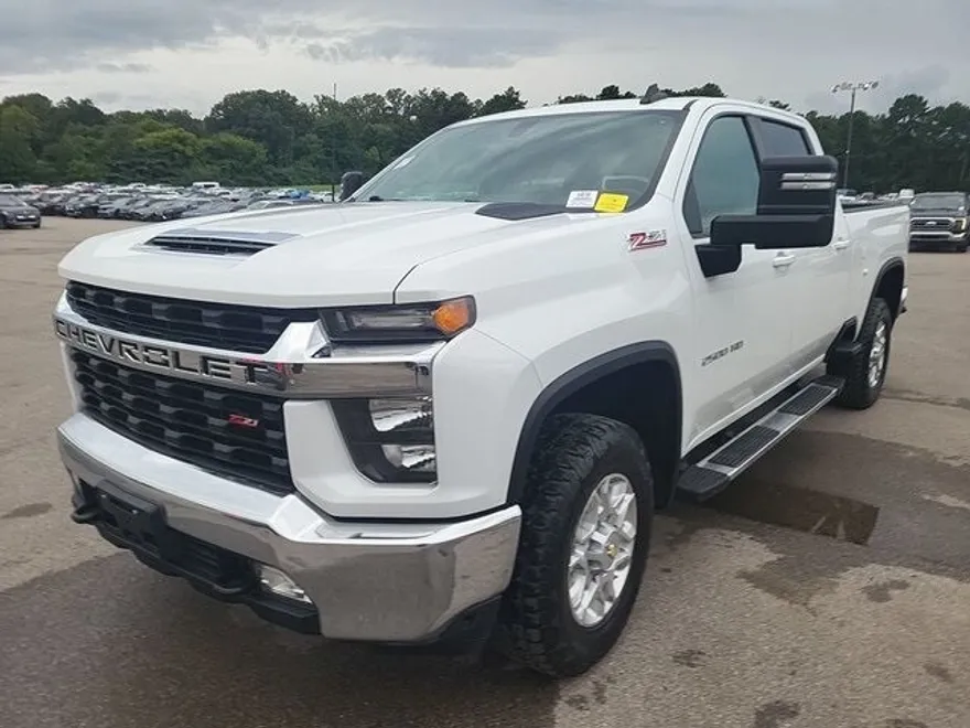 2023 Chevrolet Silverado 2500HD LT photo 1