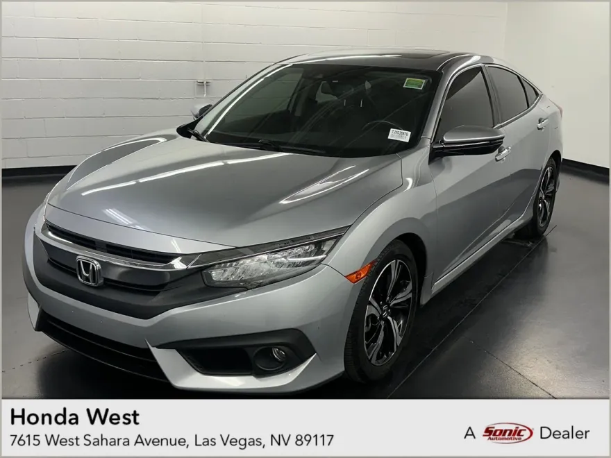2018 Honda Civic Touring photo 1