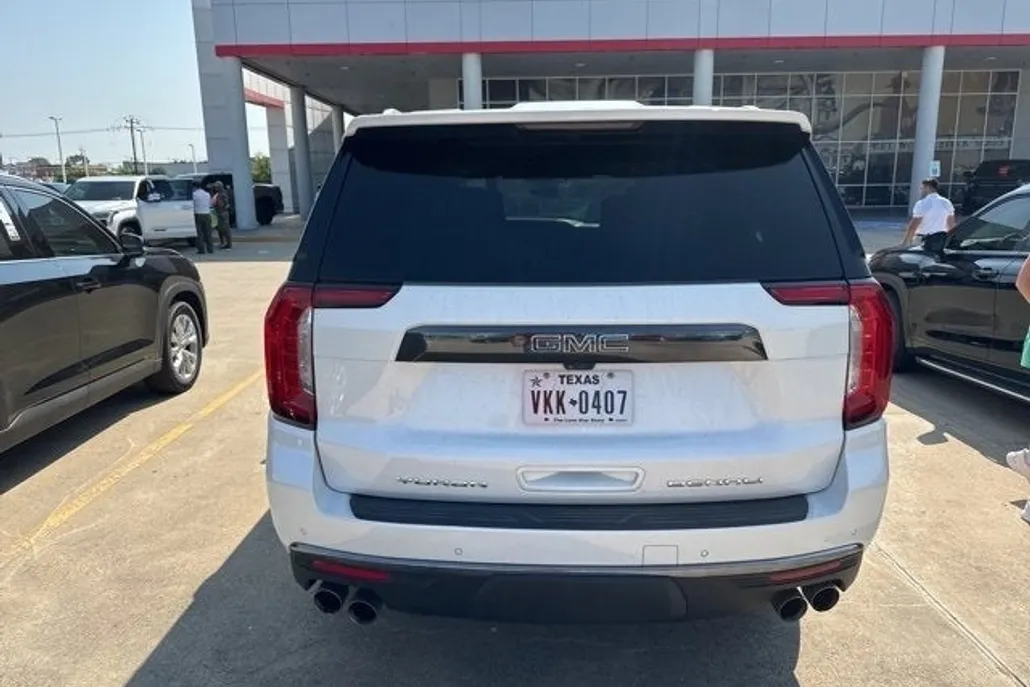 2024 Gmc Yukon XL Denali Ultimate photo 1