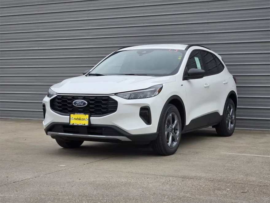 2025 Ford Escape ST-Line photo 1