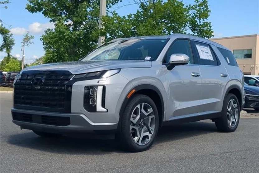 2025 Hyundai Palisade SEL photo 1