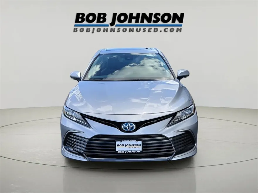 2024 Toyota Camry Hybrid LE photo 1