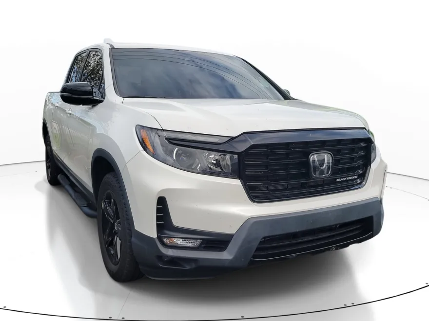2022 Honda Ridgeline Black Edition photo 1