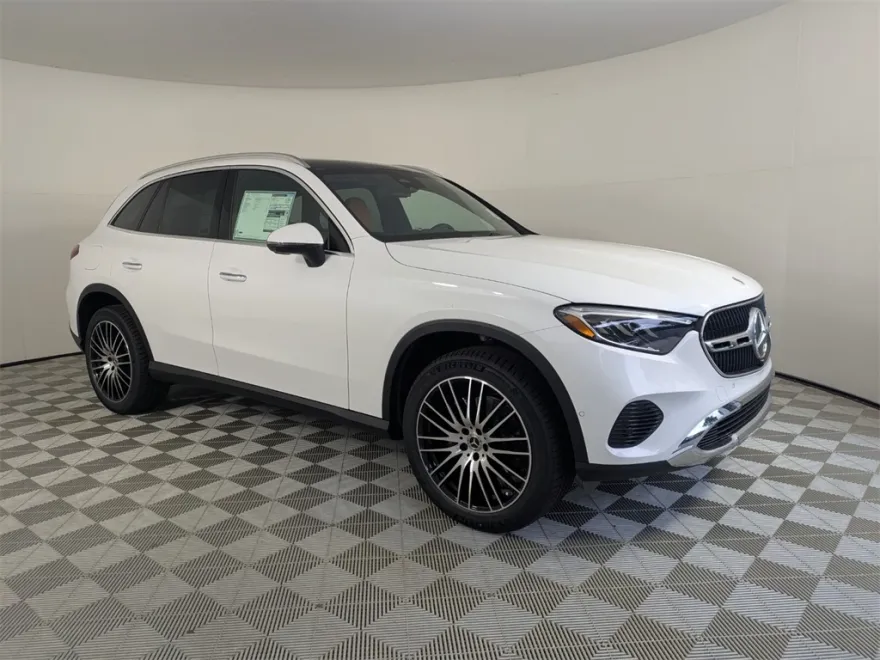 2026 Mercedes Benz GLC 300 photo 1