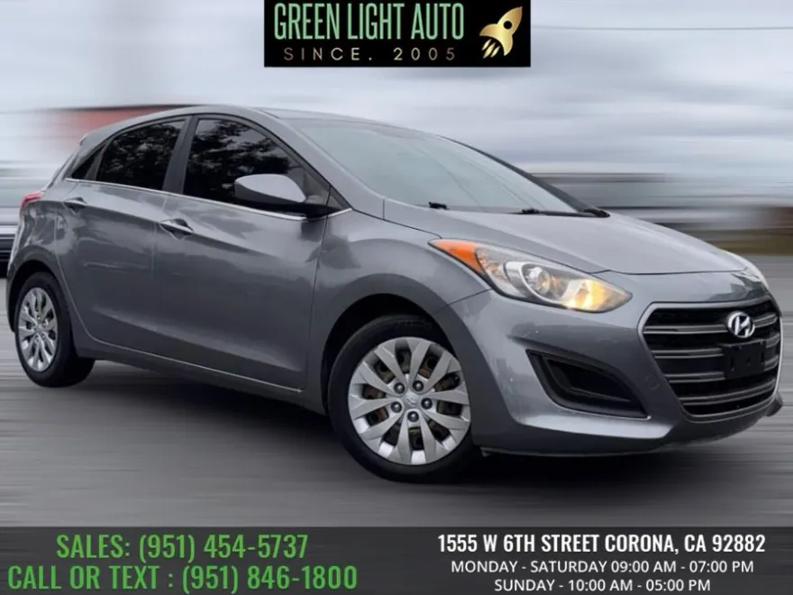 2017 Hyundai Elantra GT Base Value Edition Tech photo 1