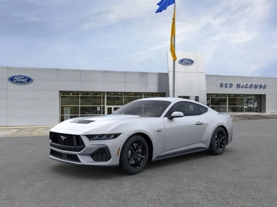 2025 Ford Mustang GT photo 1