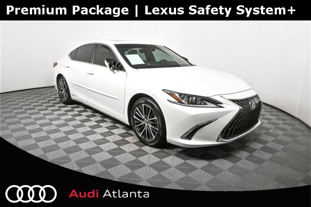 2022 Lexus ES 300h photo 1