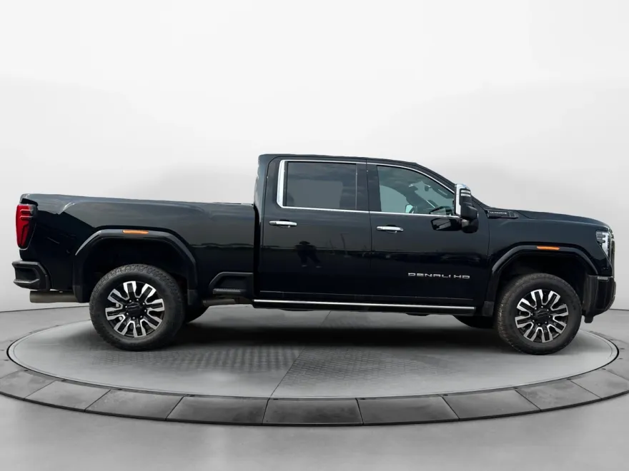 2024 Gmc Sierra HD Denali Ultimate photo 1