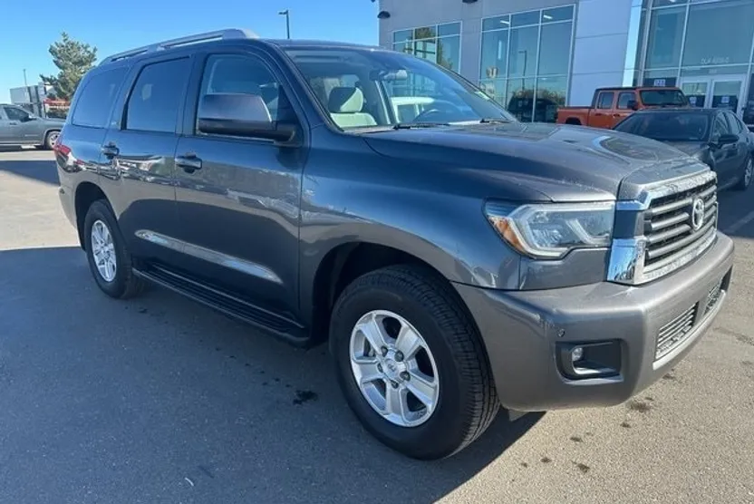 2020 Toyota Sequoia SR5 Sport photo 1