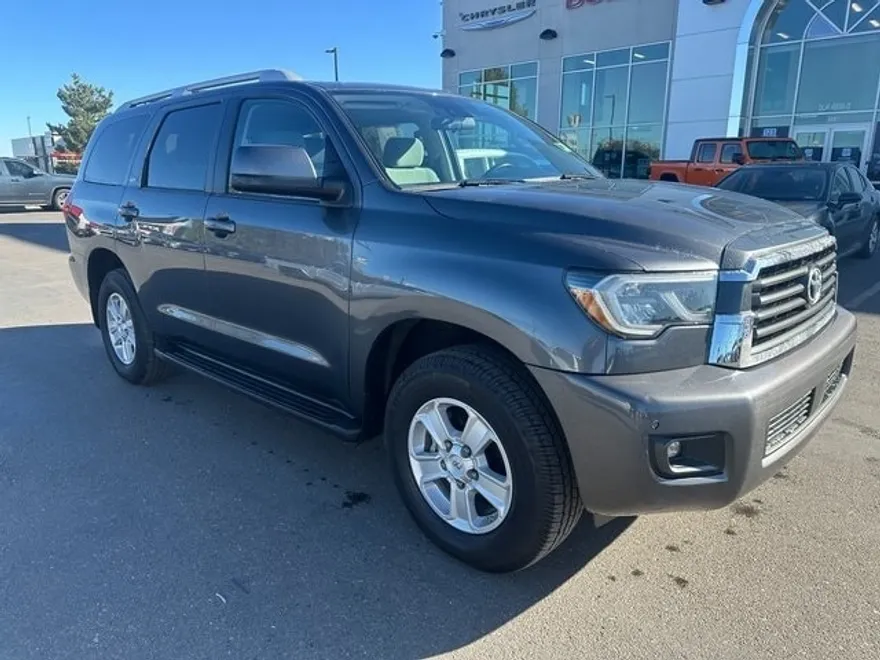 2020 Toyota Sequoia SR5 Sport photo 1