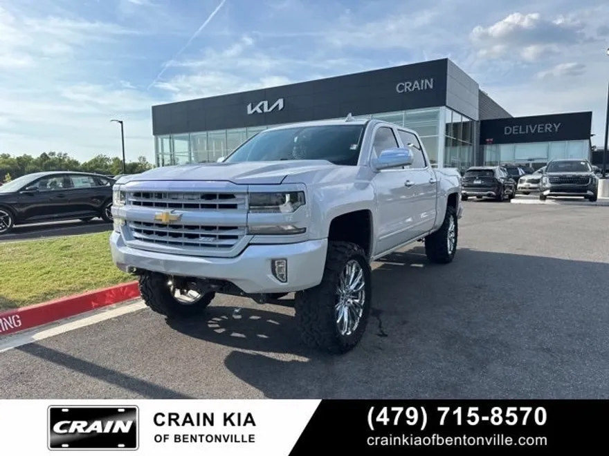 2018 Chevrolet Silverado 1500 LT2 photo 1