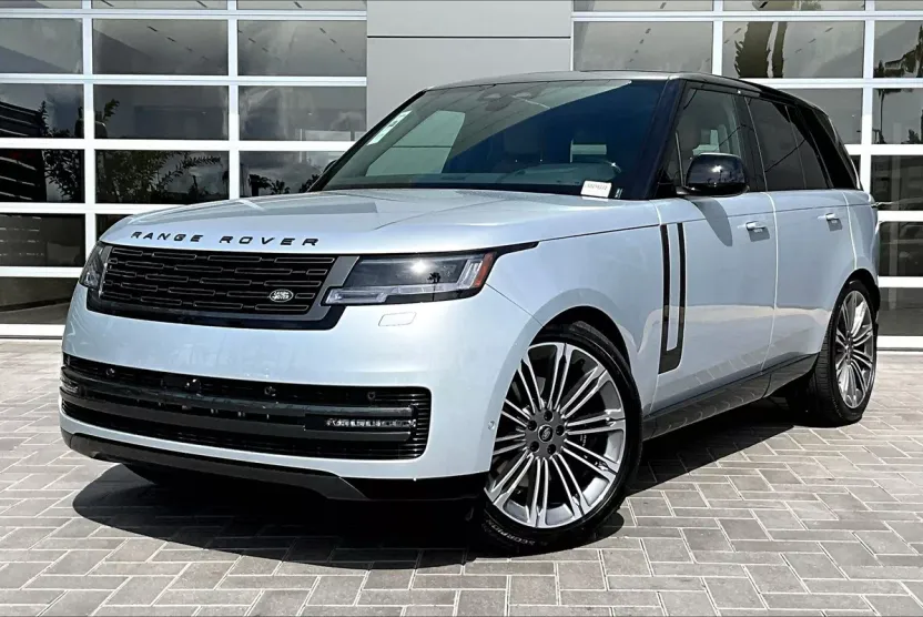 2025 Land Rover Range Rover SE photo 1