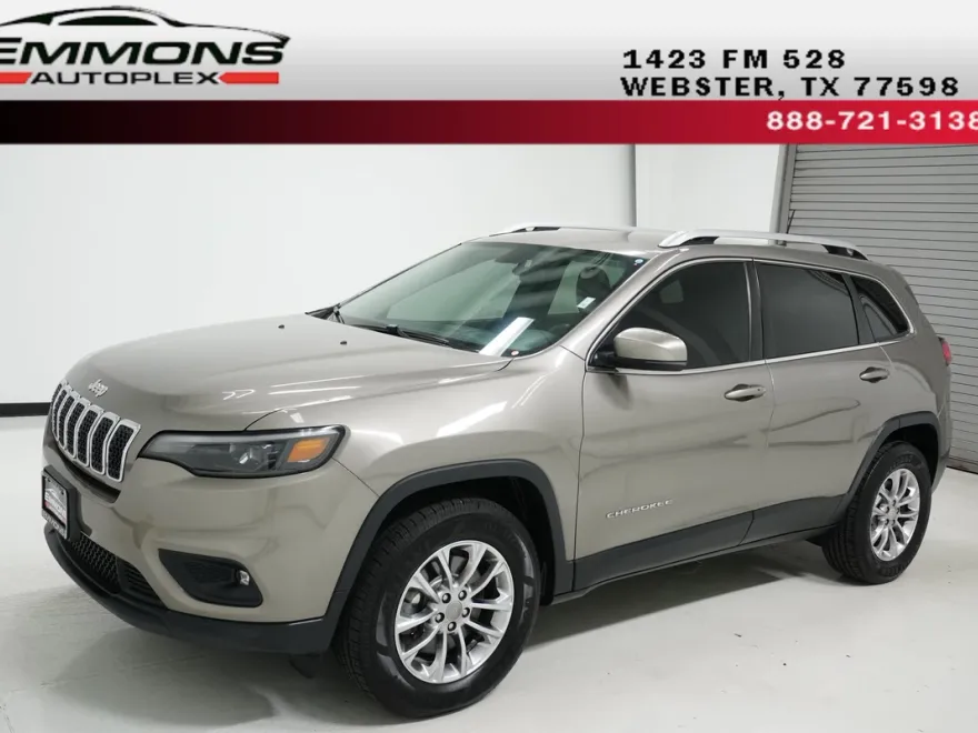 2019 Jeep Cherokee Latitude photo 1