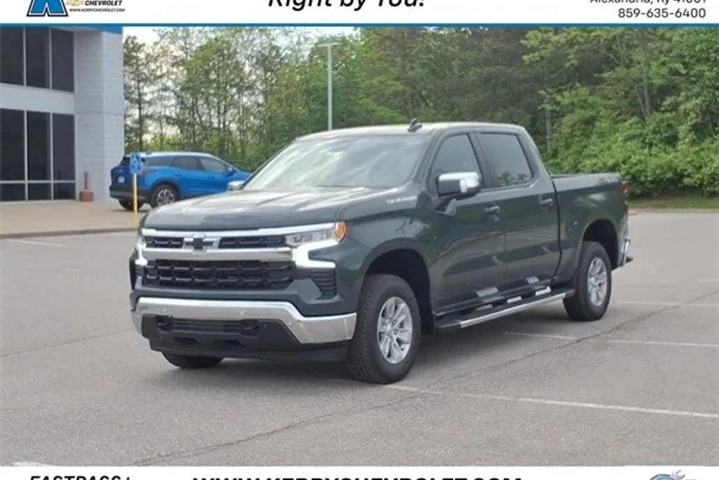 2025 Chevrolet Silverado 1500 LT photo 1
