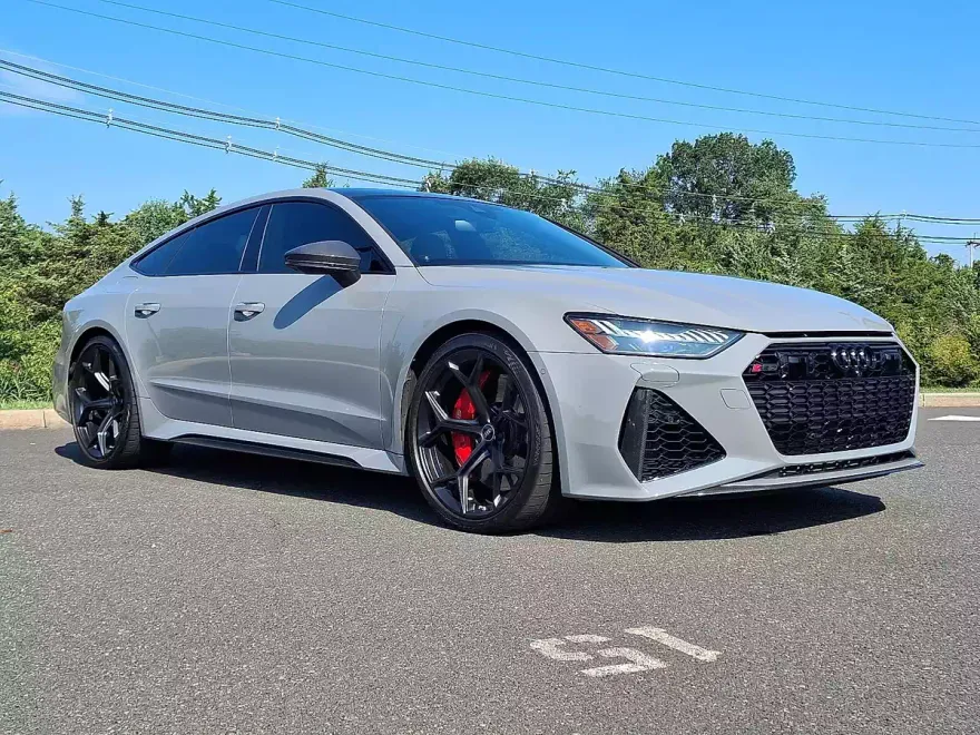 2024 Audi RS 7 Performance Base photo 1