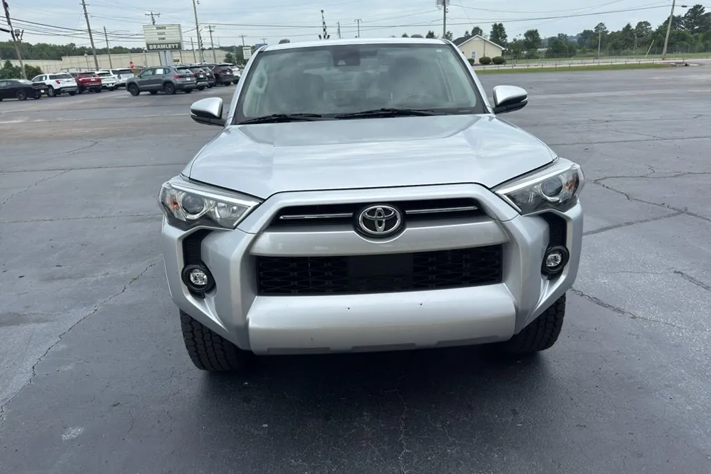 2022 Toyota 4Runner SR5 Premium photo 1