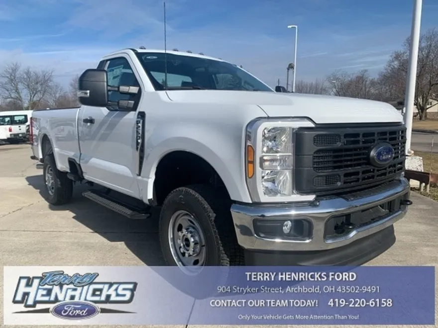 2025 Ford F-250 photo 1