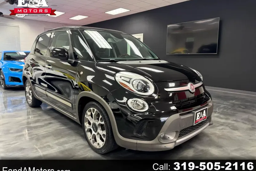 2014 Fiat 500L Trekking photo 1
