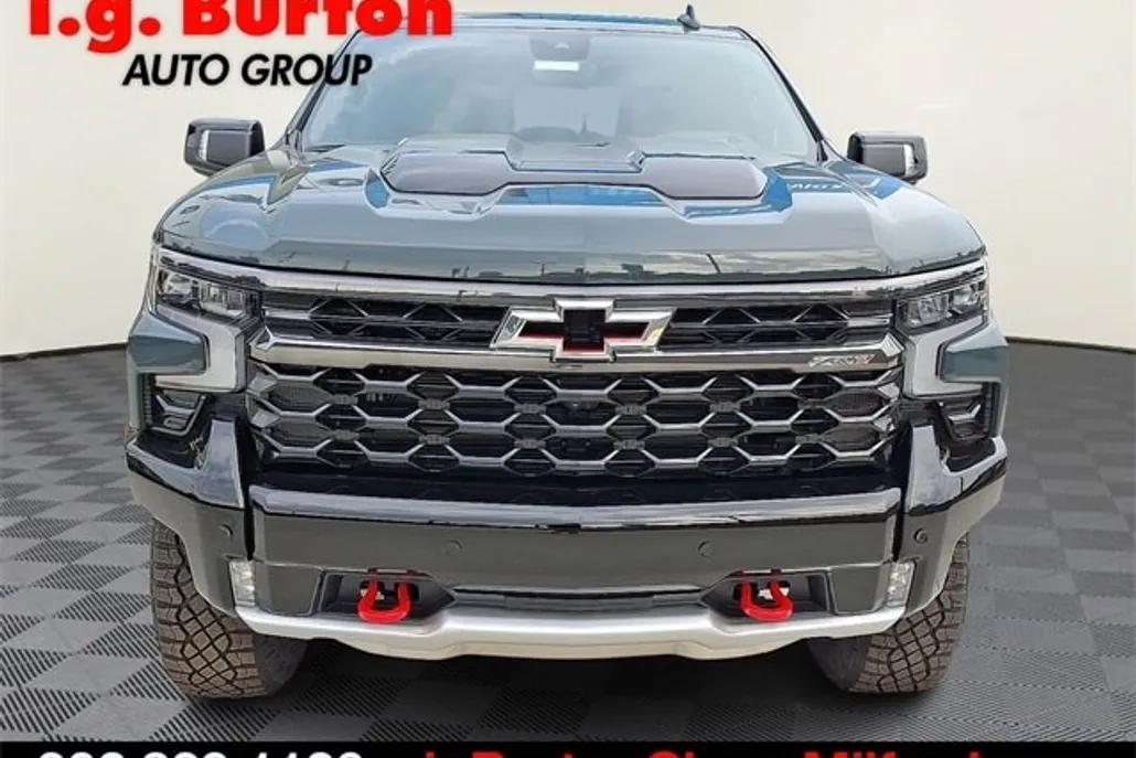 2026 Chevrolet Silverado 1500 ZR2 photo 1