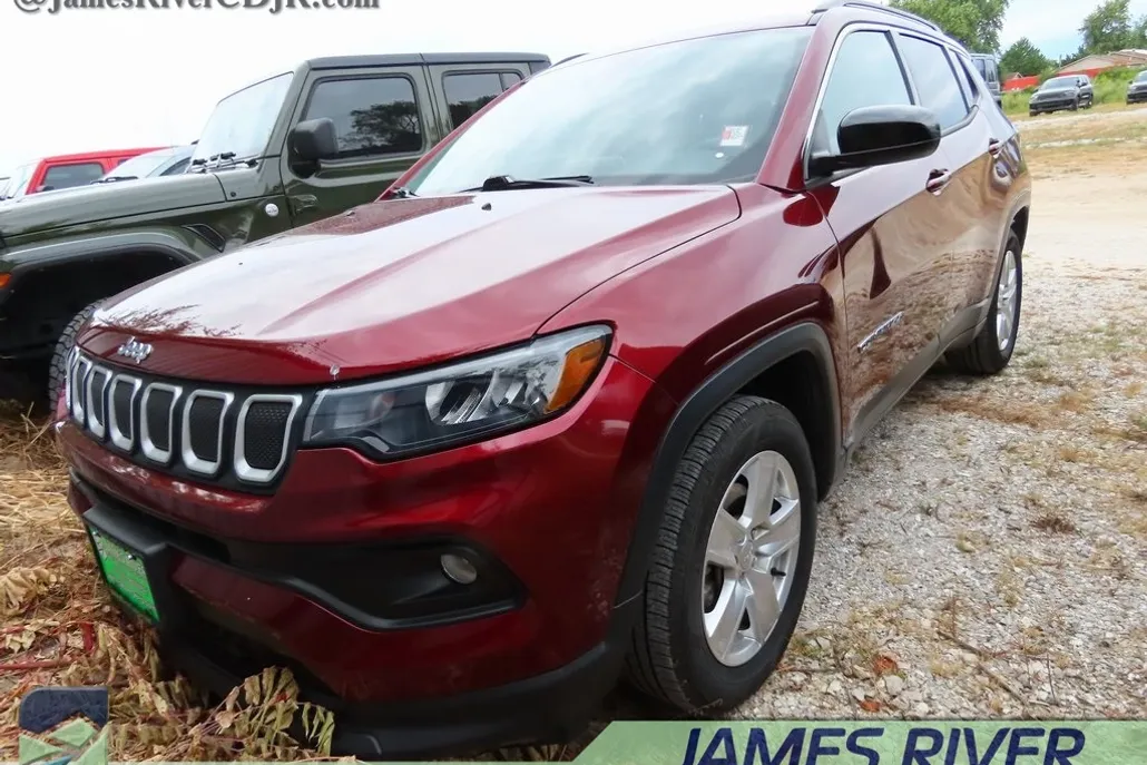 2022 Jeep Compass Latitude photo 1