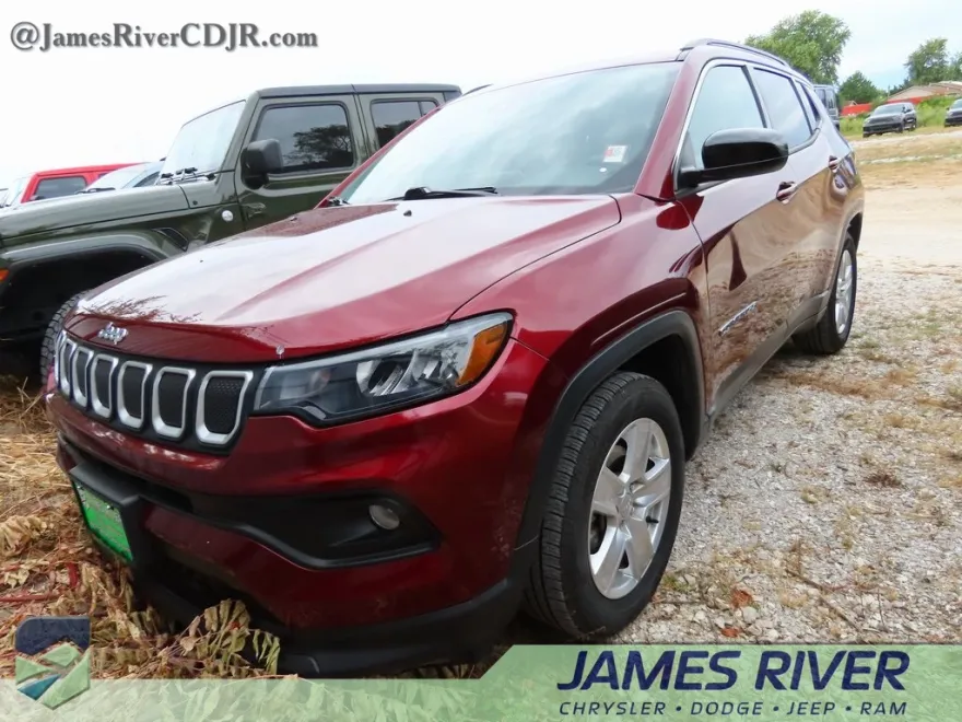 2022 Jeep Compass Latitude photo 1