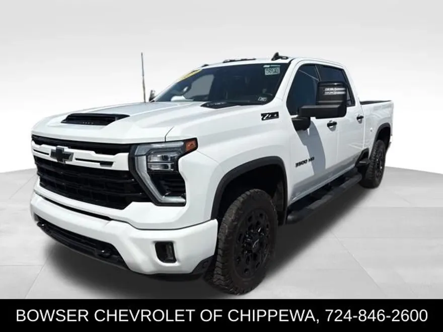 2024 Chevrolet Silverado 3500HD LT photo 1