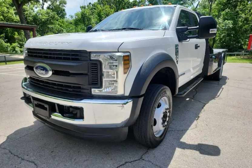 2019 Ford F-550 photo 1
