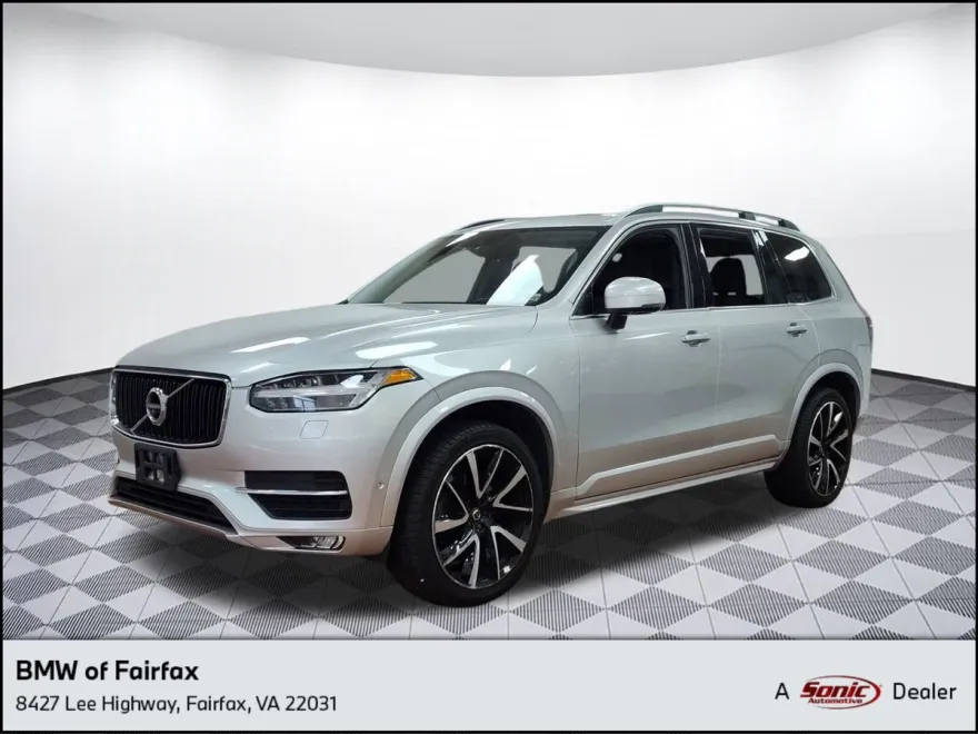2019 Volvo XC90 Momentum photo 1