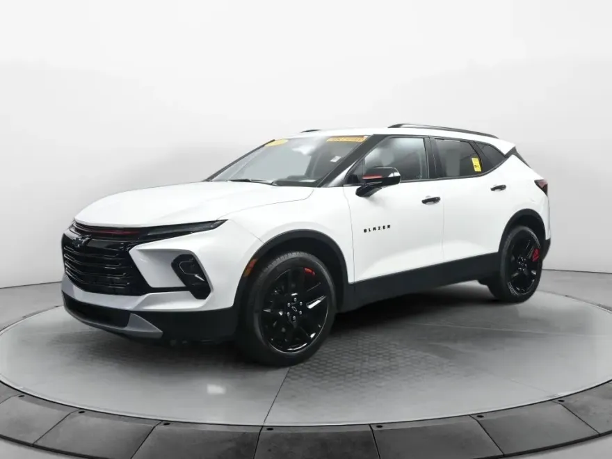 2023 Chevrolet Blazer 2LT photo 1