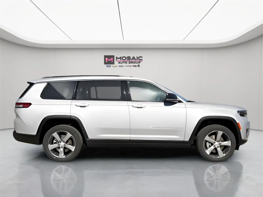 2025 Jeep Grand Cherokee Limited photo 1