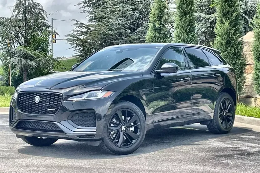 2025 Jaguar F-PACE P250 R-Dynamic S photo 1