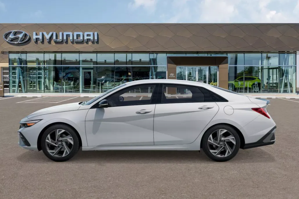 2025 Hyundai Elantra Hybrid SEL Sport photo 1