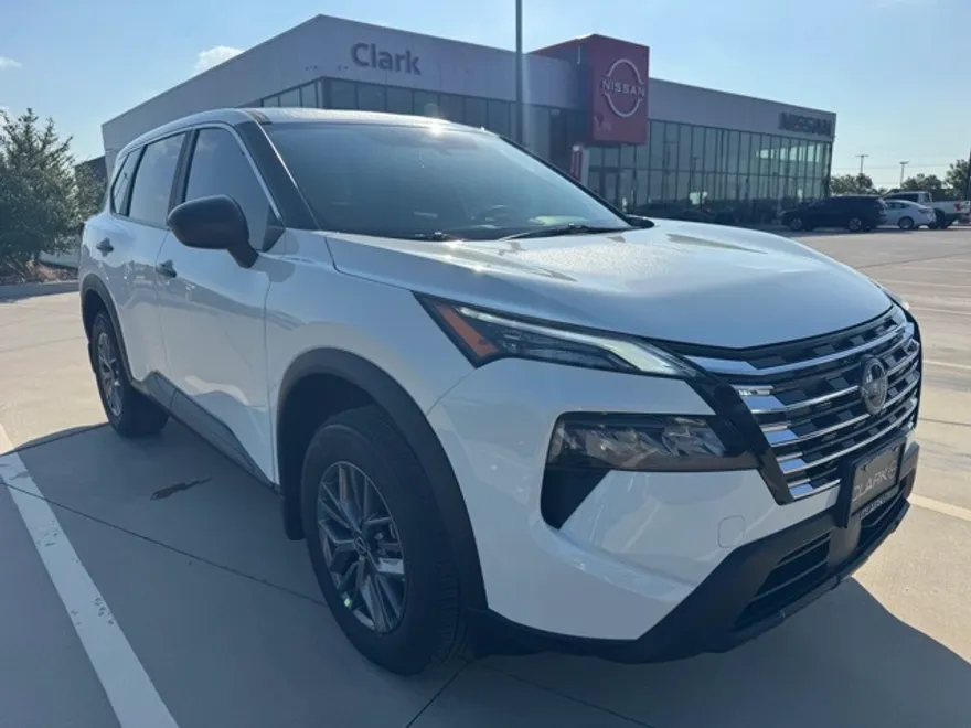 2026 Nissan Rogue S photo 1
