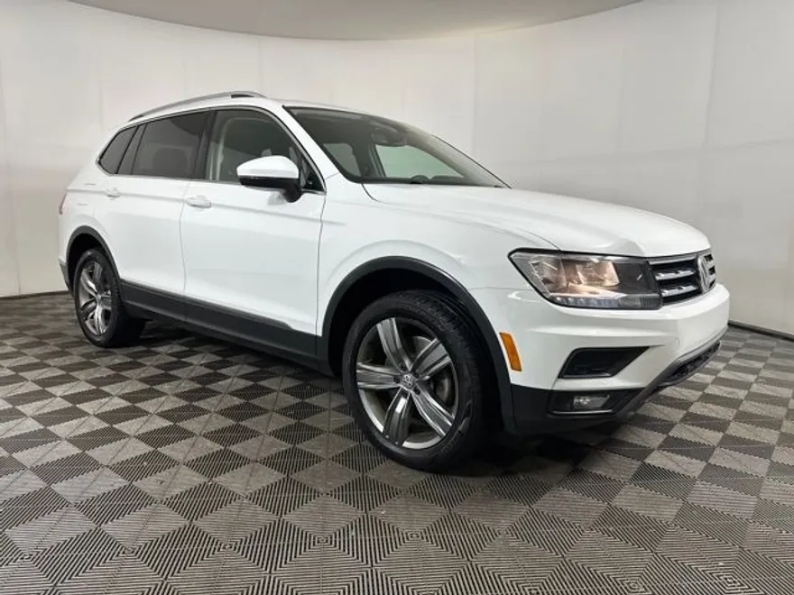 2020 Volkswagen Tiguan SEL photo 1