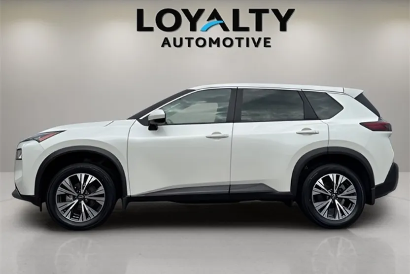 2023 Nissan Rogue SV photo 1