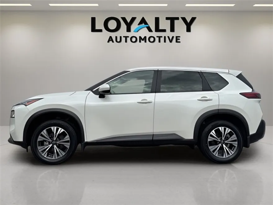 2023 Nissan Rogue SV photo 1