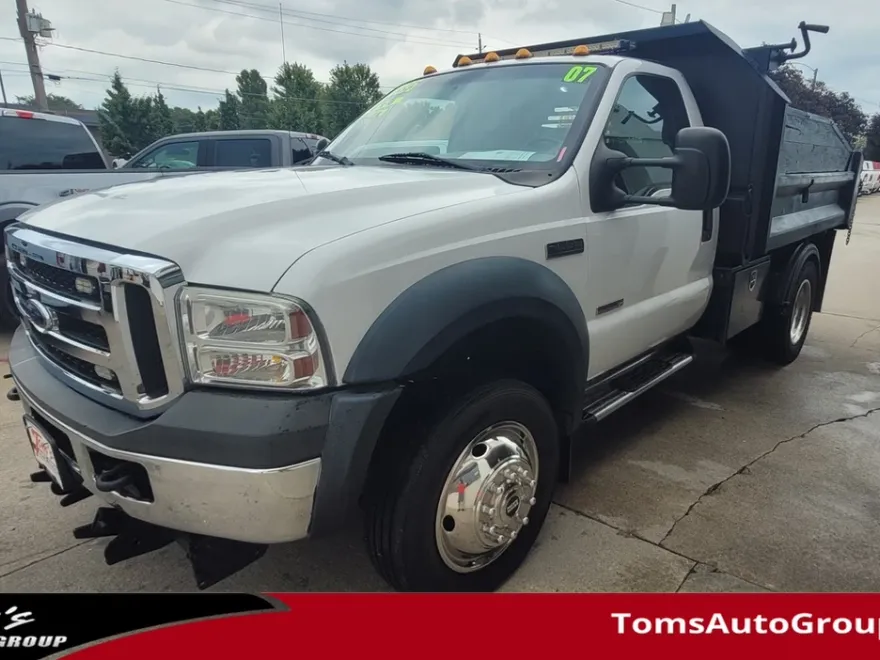 2007 Ford F-550 XL photo 1