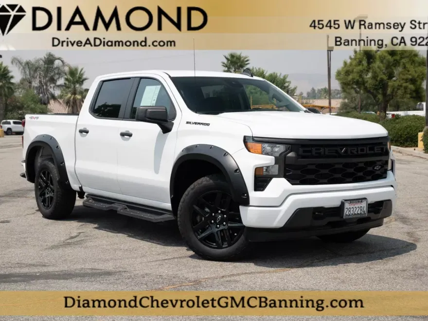 2024 Chevrolet Silverado 1500 Custom photo 1
