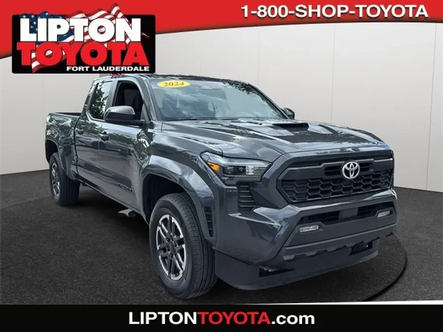 2024 Toyota Tacoma TRD Sport Double Cab photo 1