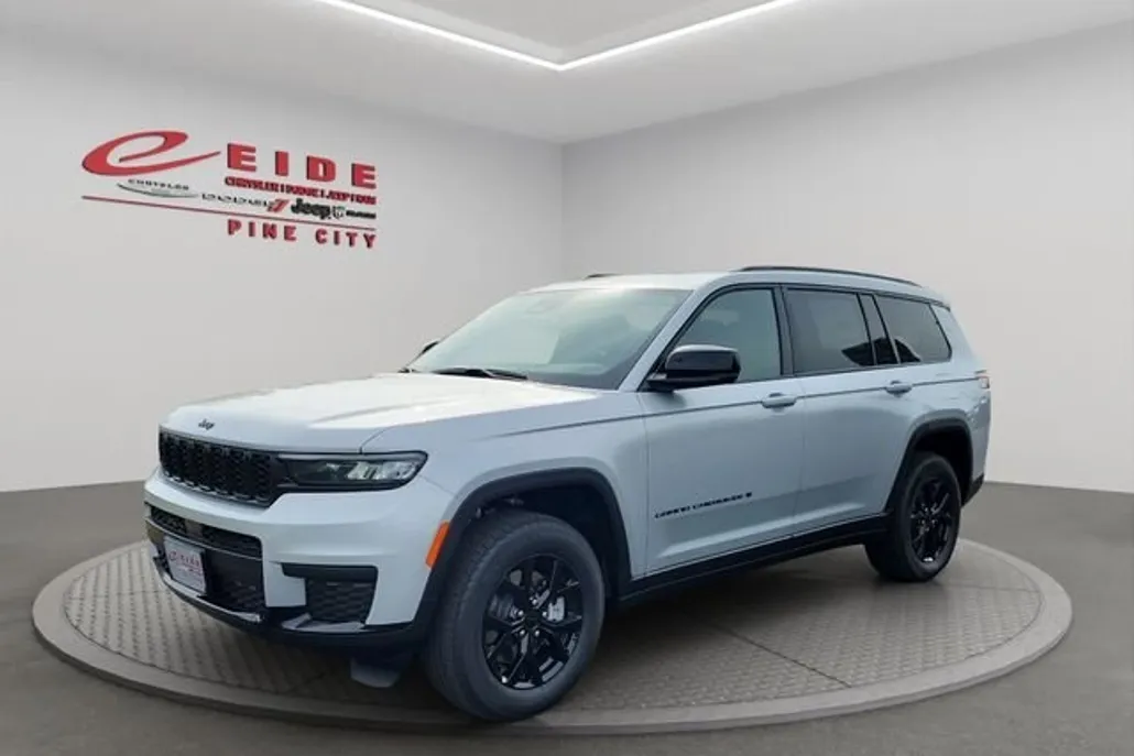 2025 Jeep Grand Cherokee Altitude X photo 1