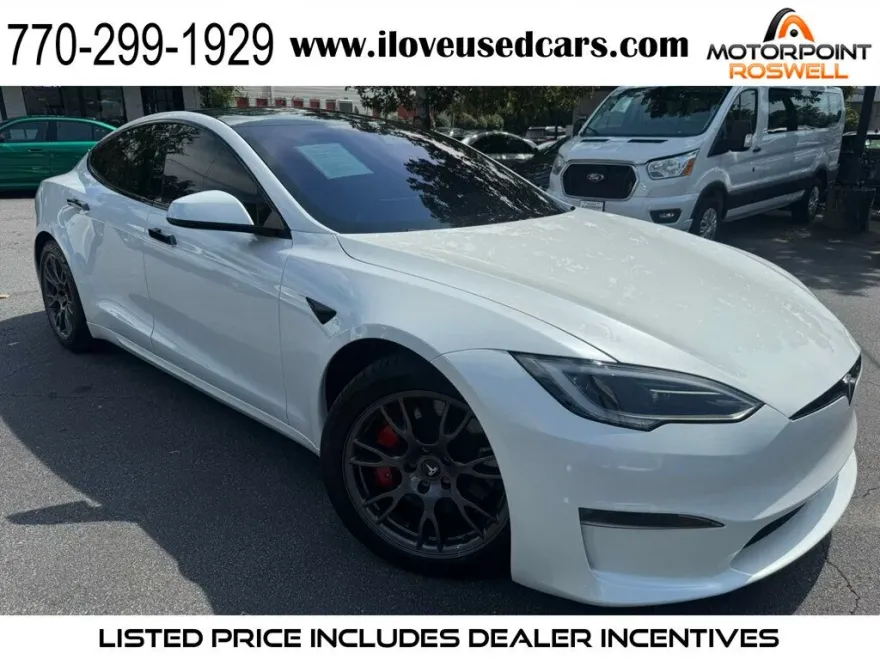 2024 Tesla Model S Plaid AWD photo 1