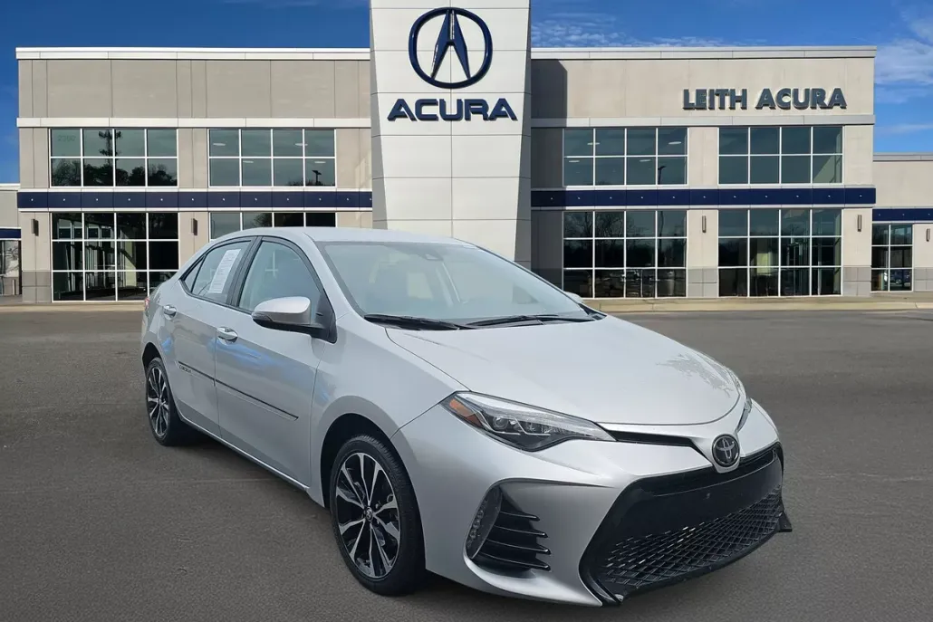 2019 Toyota Corolla SE photo 1