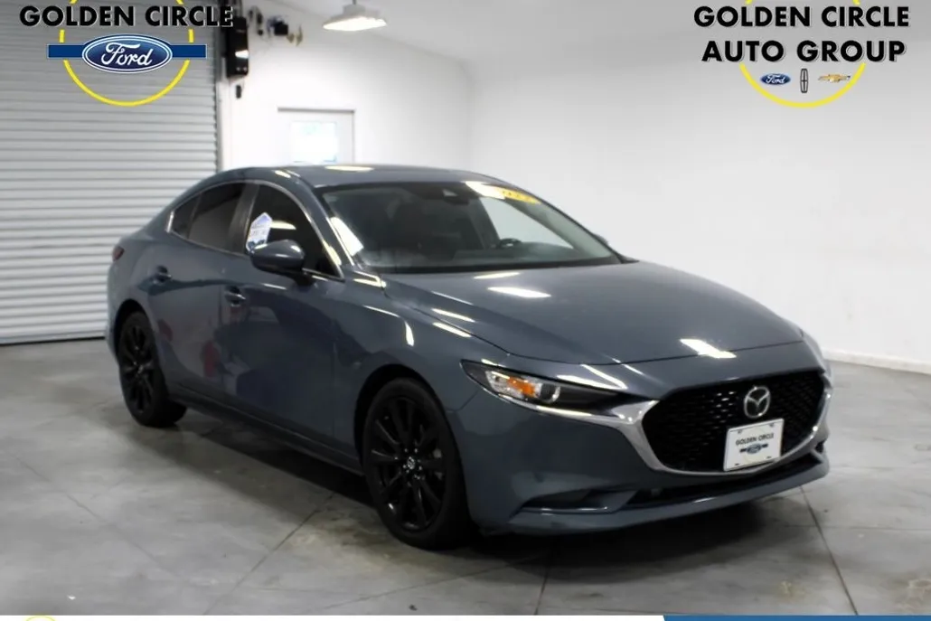 2022 Mazda Mazda3 Carbon photo 1