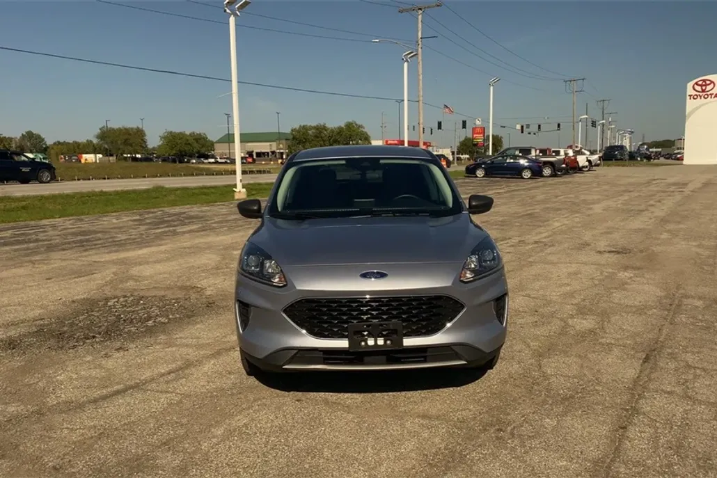 2022 Ford Escape SE photo 1