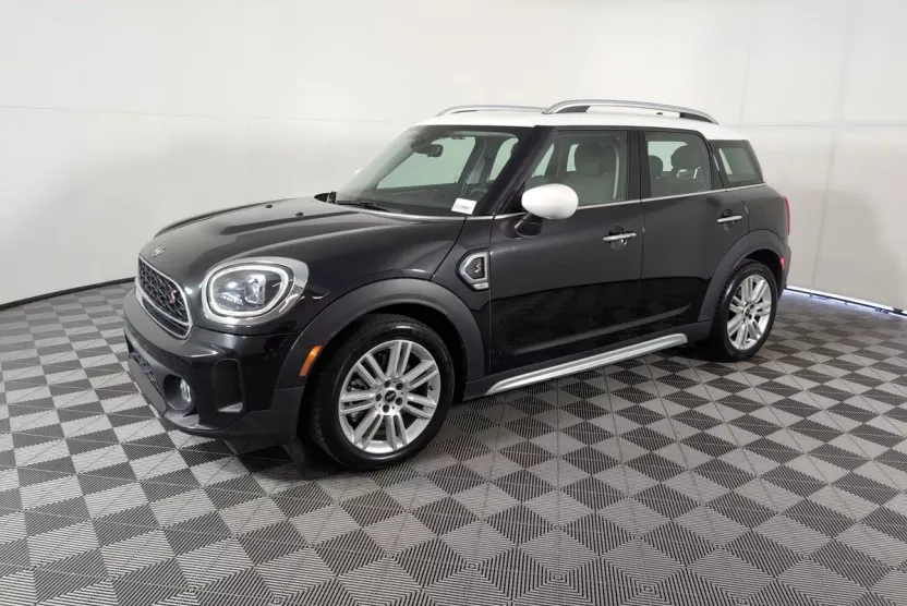 2023 Mini Countryman S photo 1