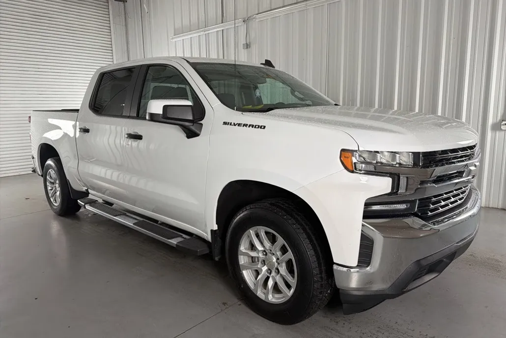 2020 Chevrolet Silverado 1500 LT photo 1