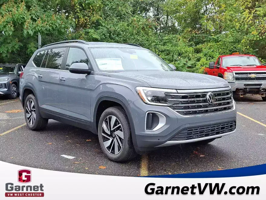 2026 Volkswagen Atlas SE Technology photo 1