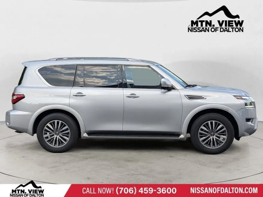 2023 Nissan Armada SL photo 1